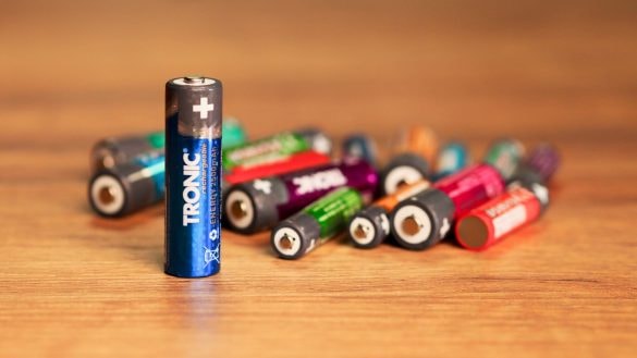 Tip na tužkové baterie, které jsou nabíjecí a stojí jen pár korun. Koupíte je v Lidlu