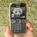 Nokia E72 – recenze nejen elegantního manažera