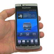 Sony Ericsson Xperia Arc – recenze stylového Androida