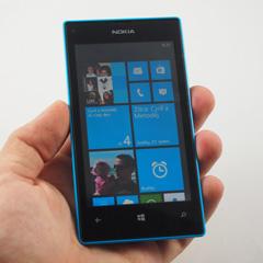 Recenze Nokia Lumia 520: pestrobarevná trefa do černého?