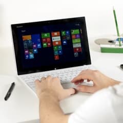 Pohled na Sony VAIO Tap 11: technologické origami z Japonska