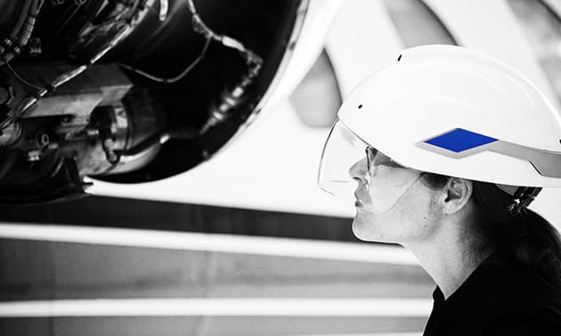 DAQRI-Smart-Helmet