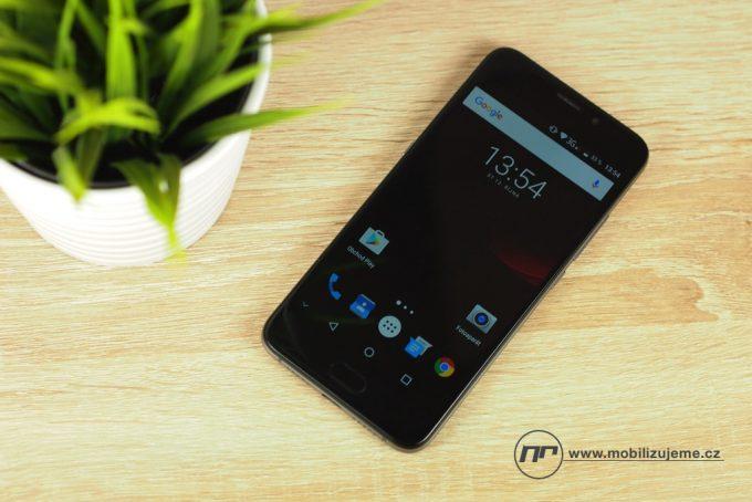 UMi Plus recenze