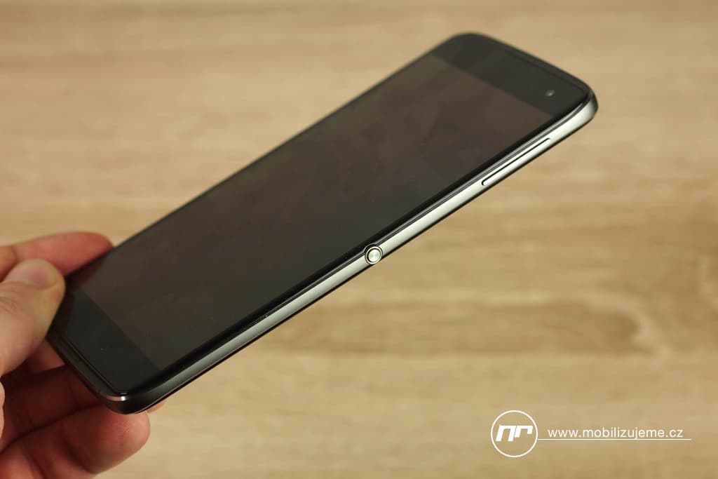 BlackBerry DTEK60 recenze