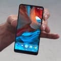 Essential Phone je mega propadák. Prodalo se jen 90 000 kusů