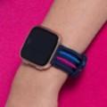 Fitbit představil nové dámské řemínky k hodinkám Versa