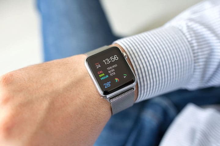 Revoluce pro cukrovkáře? Nové Apple Watch budou umět měřit glykémii