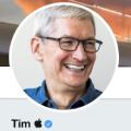 Tim “Apple” Cook se kvůli Trumpovi přejmenoval na Twitteru