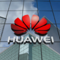 Jak šel čas s Huawei: mistr telekomunikací s rudým cejchem strany