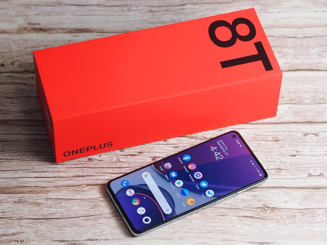 OnePlus 8T, recenze