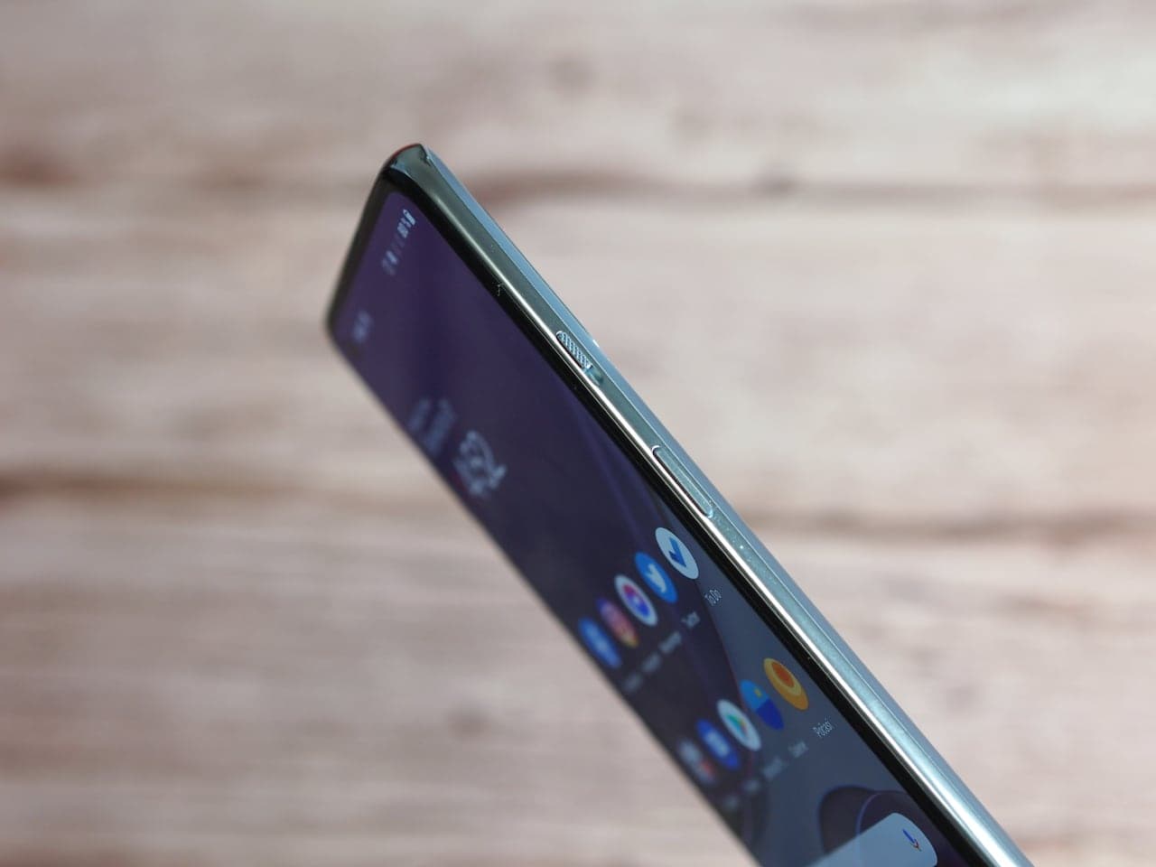 OnePlus 8T, recenze