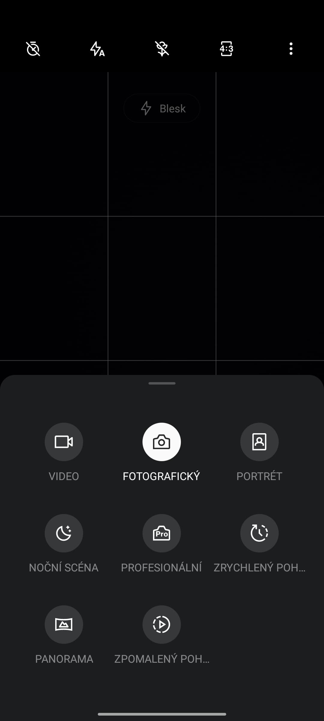 OnePlus 8T, screen