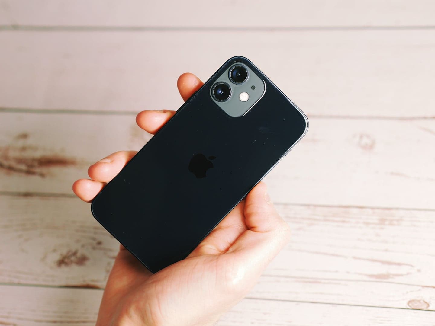 Apple iPhone 12 Mini, recenze