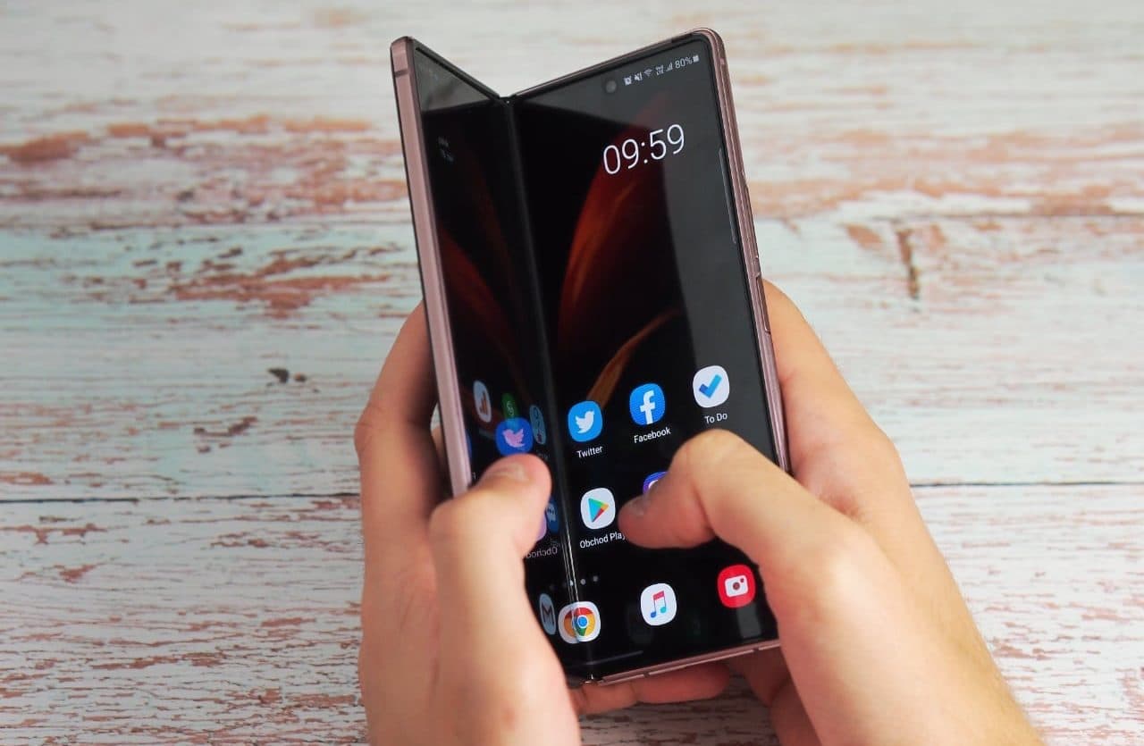 Samsung Galaxy Z Fold 2