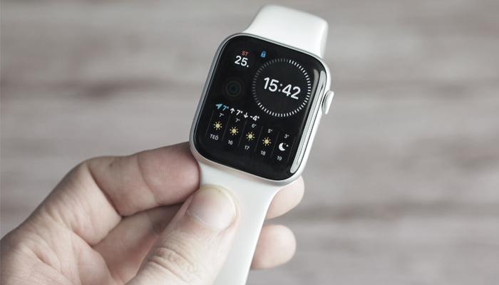 Co všechno o vás Apple Watch sledují a jak s daty nakládají?