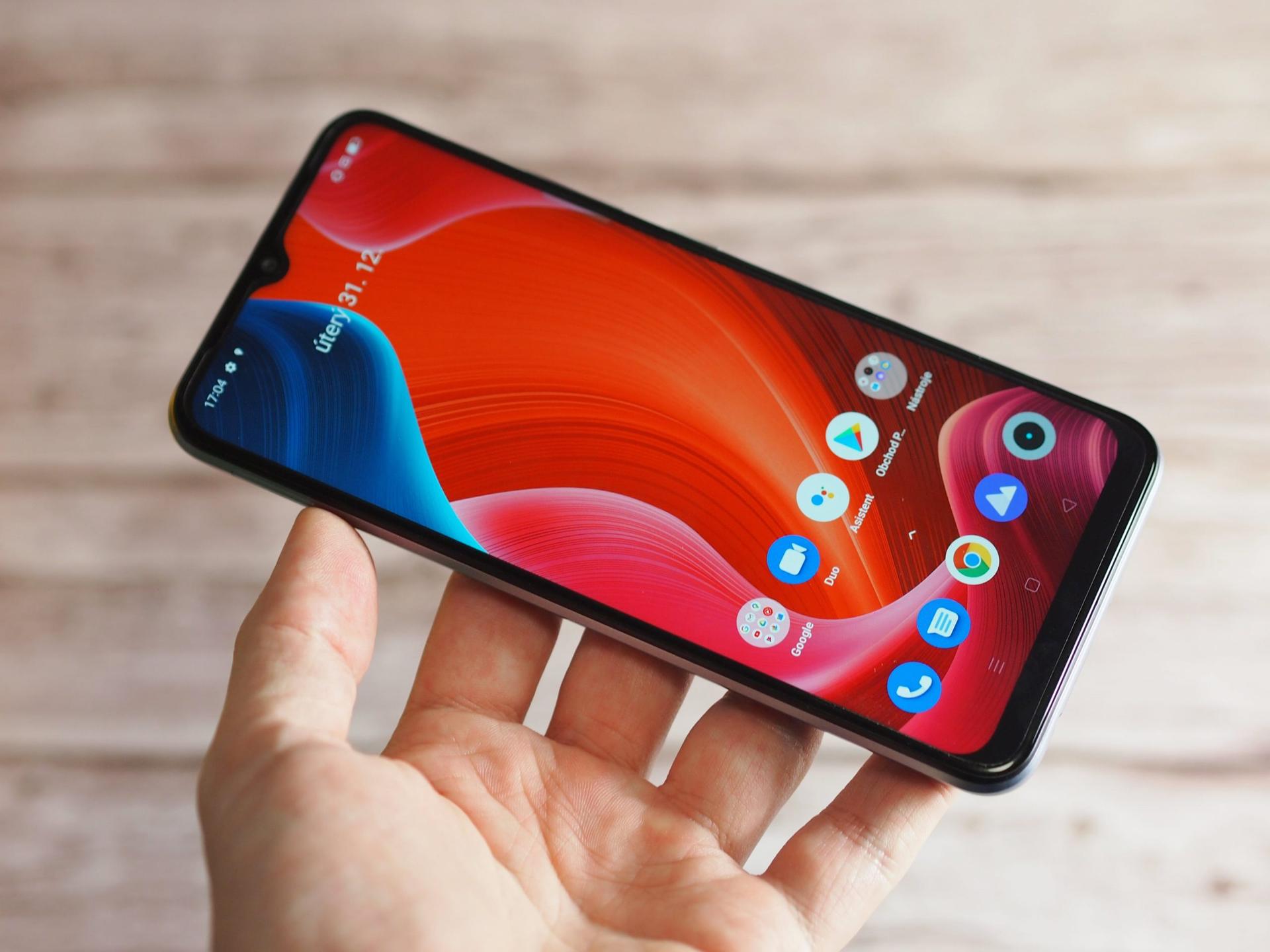 Realme 7i, recenze