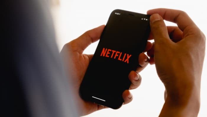 Netflix zavádí nepříjemnou novinku! Pravděpodobně i vy budete muset platit víc