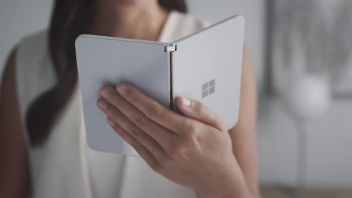 Skládací Surface Duo se dočká nástupce. Zlepší si Microsoft reputaci?