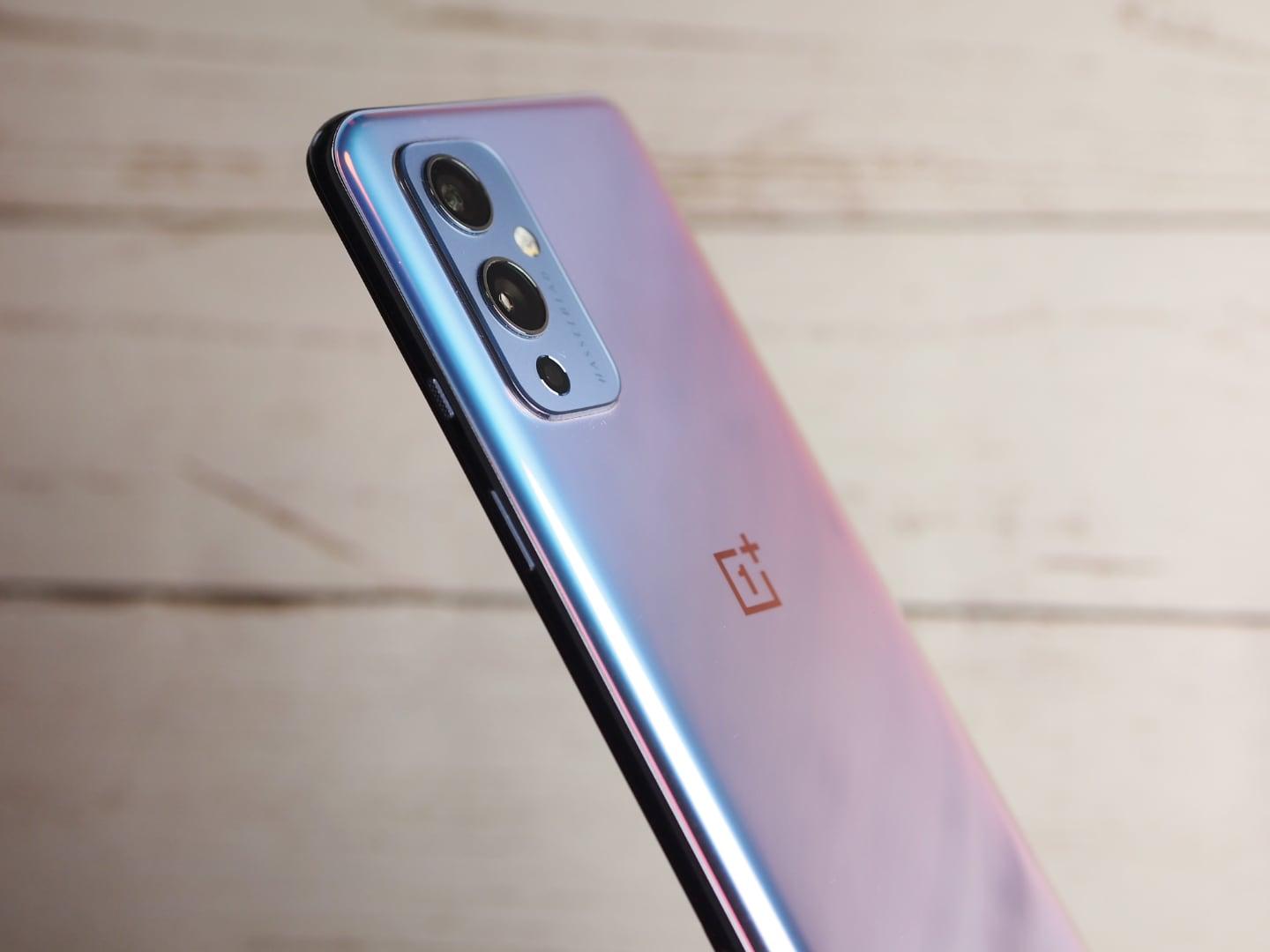 OnePlus 9, recenze