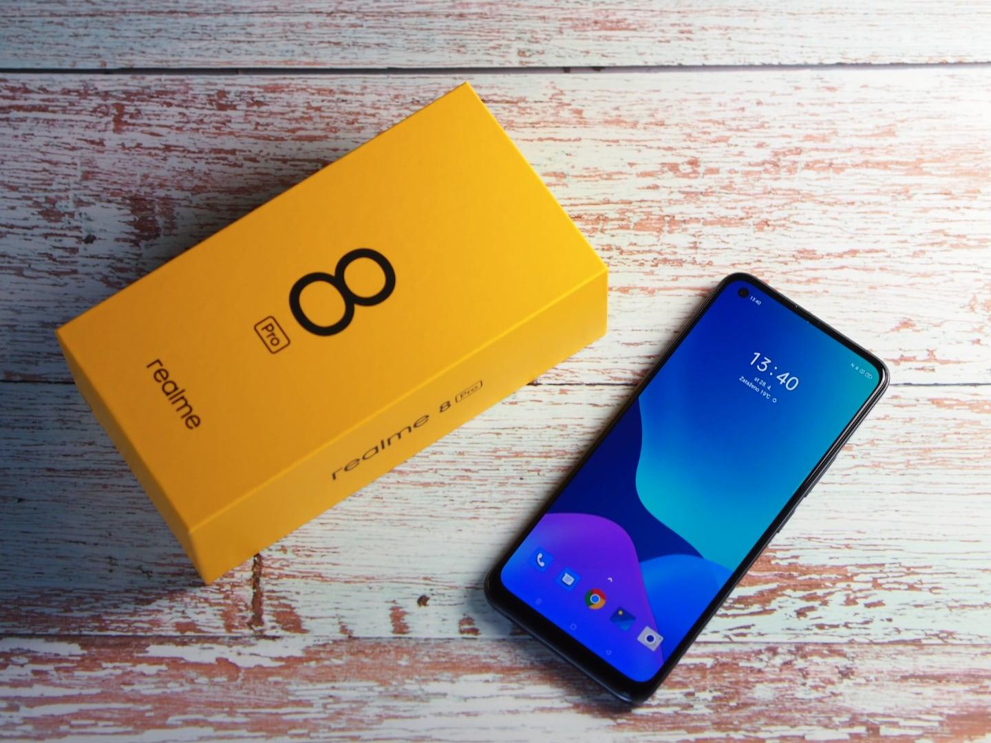 Realme 8 Pro, recenze