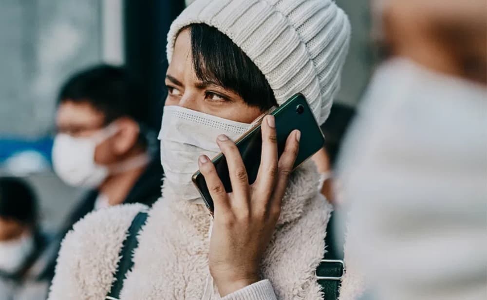 Bezplatná covidová linka 1221 vás může stát majlant! ČTÚ nemůže pomoct