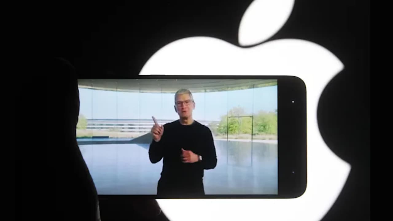 Apple opět posouvá hranice! Hodnota firmy vzrostla na 3 biliony dolarů