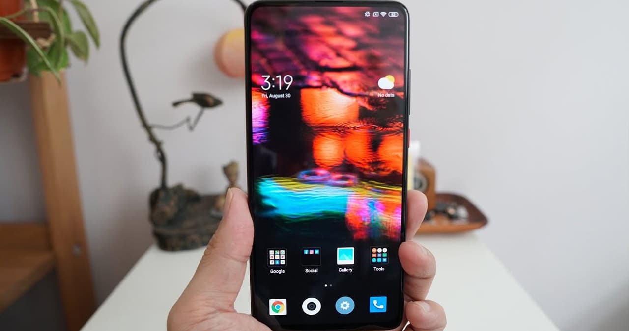 Další problémy u Xiaomi. Uživatelé si stěžují na špatnou odezvu displeje