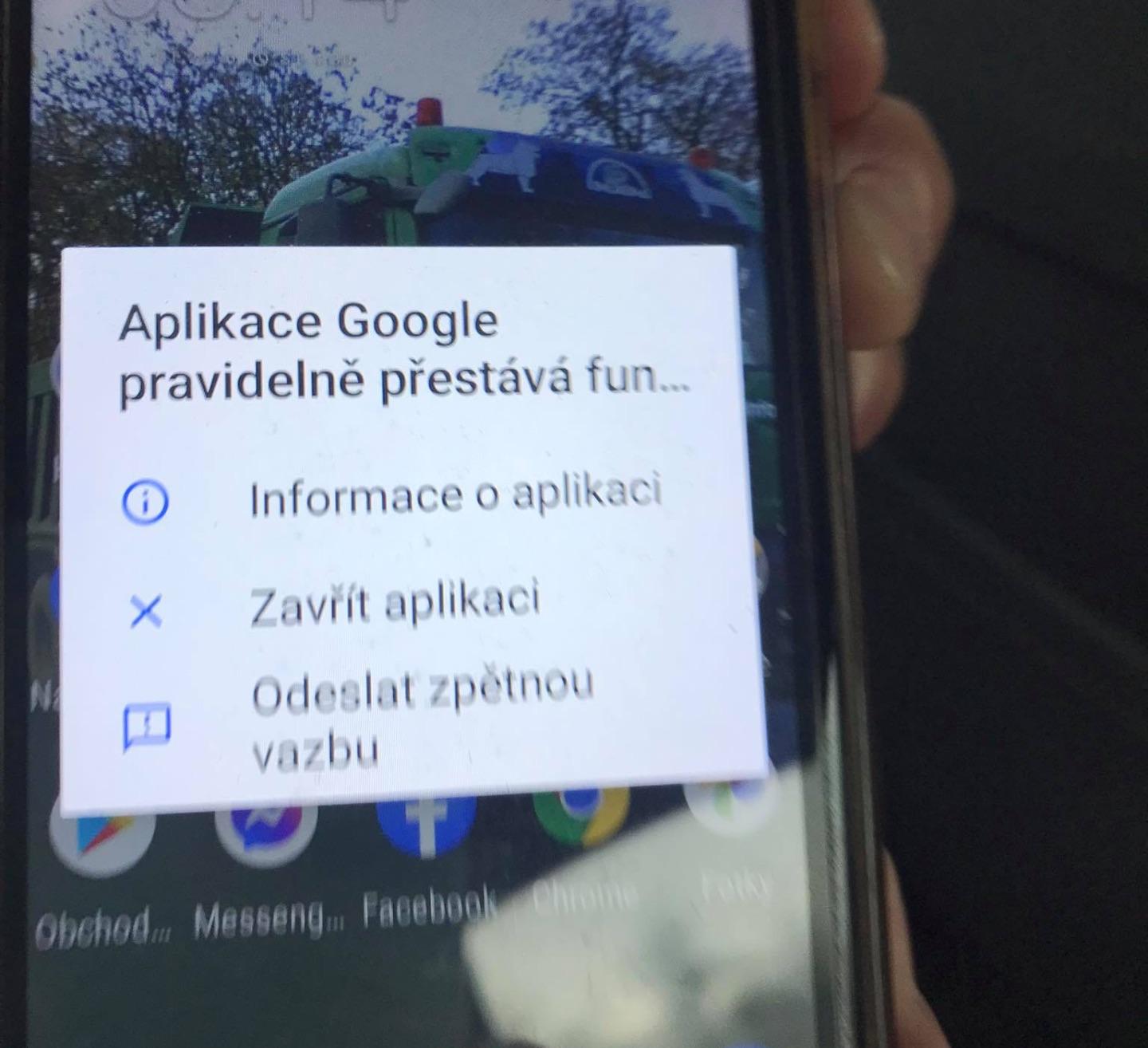 Google aplikace padá