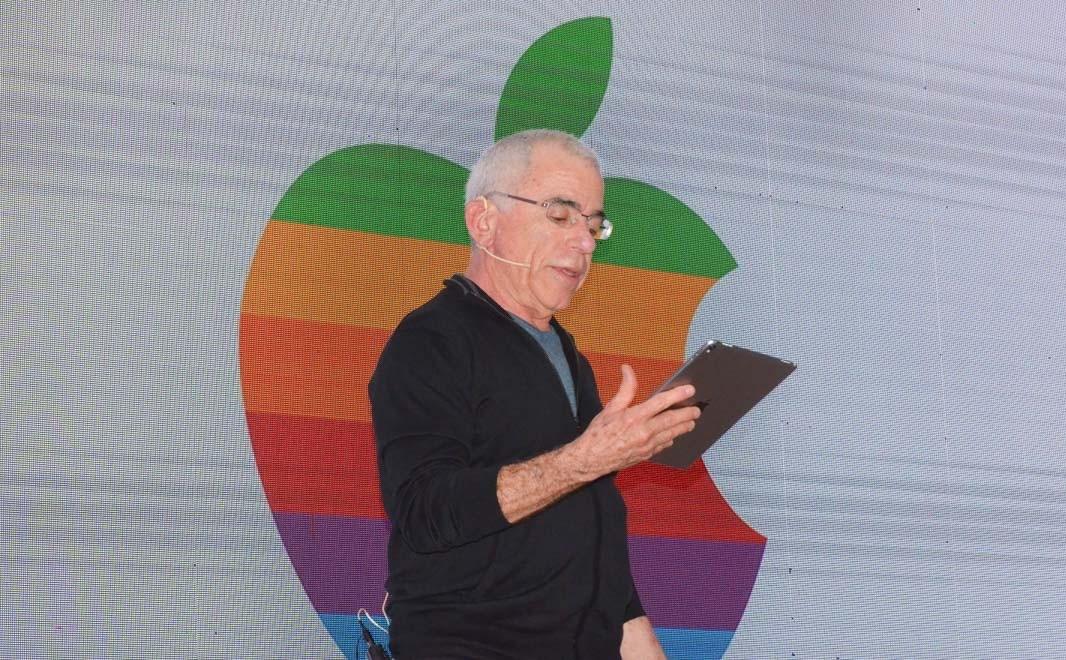 Apple, Rob Janoff