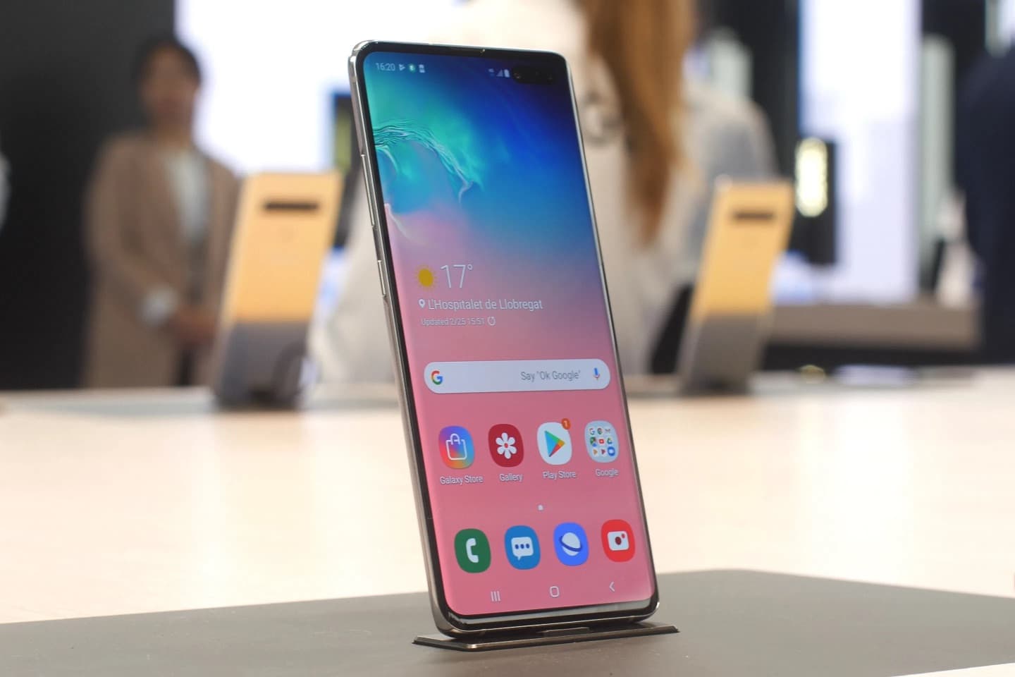 Nová aktualizace Samsung Galaxy S10 vám znemožní snadný přístup k telefonu