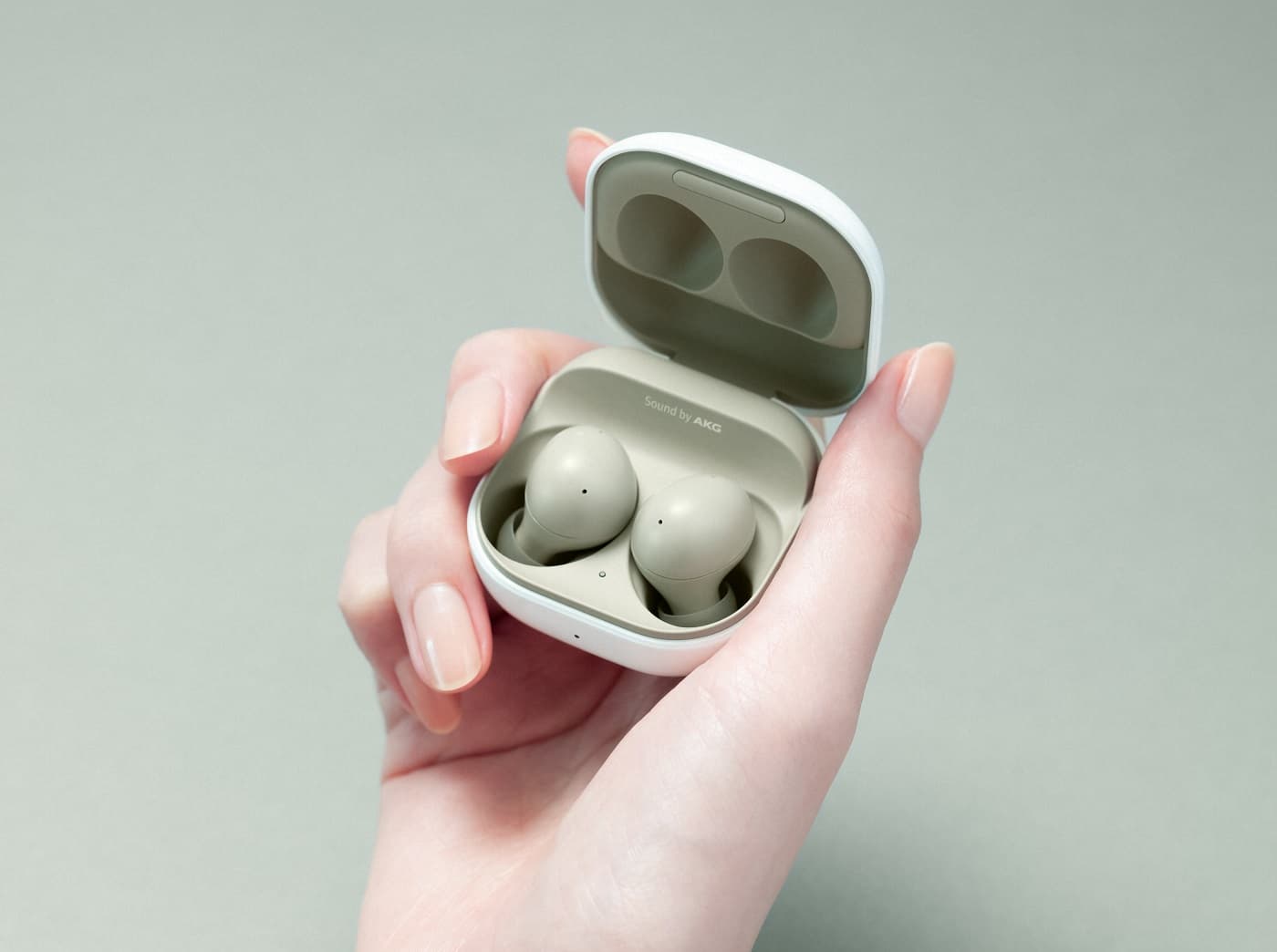 Samsung představil také sluchátka Galaxy Buds 2, pořádného nástupce původních Buds