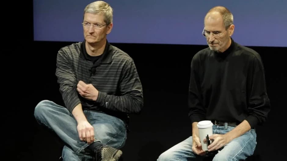 Tim Cook a Steve Jobs