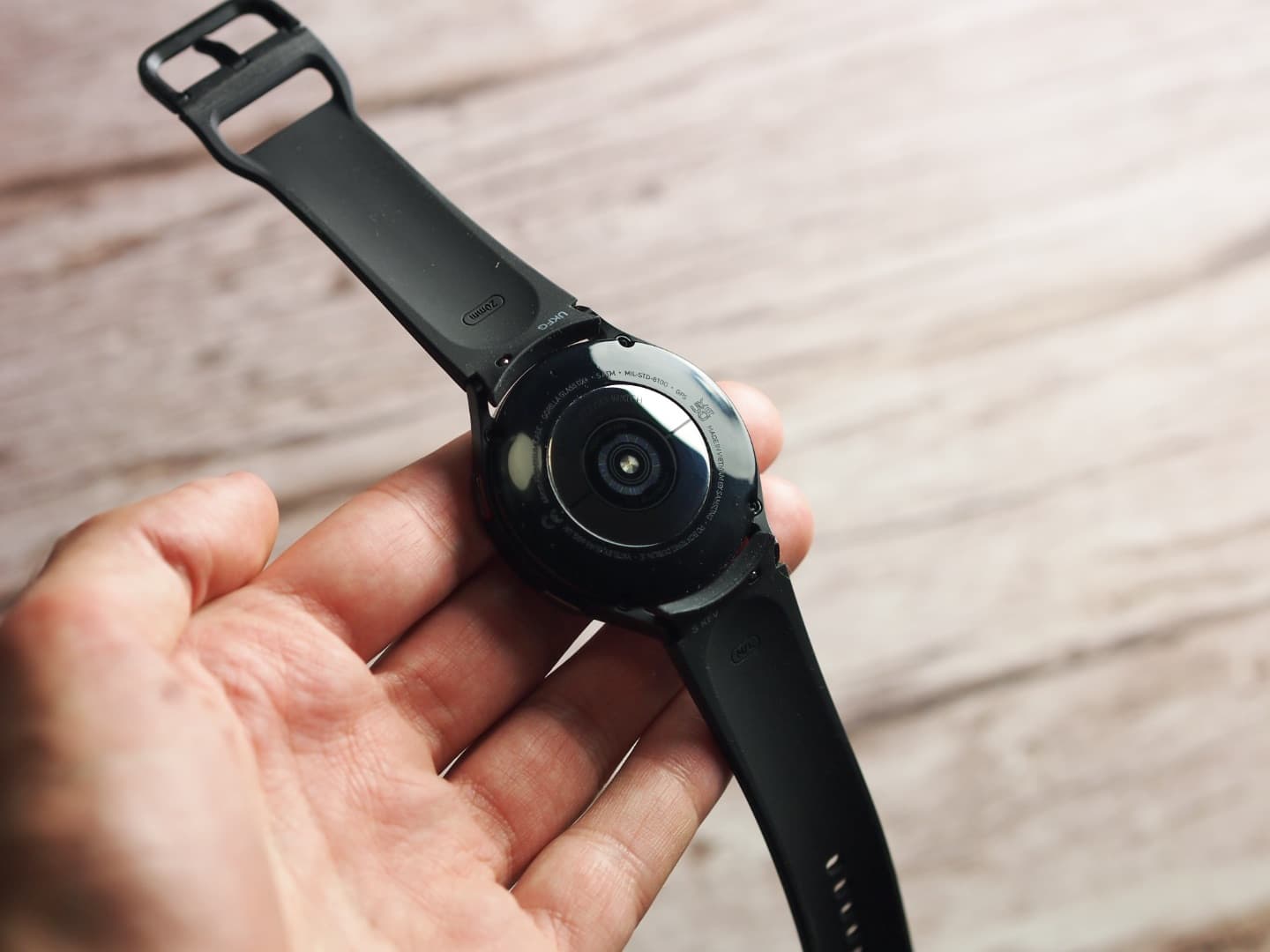 Samsung Galaxy Watch 4, recenze