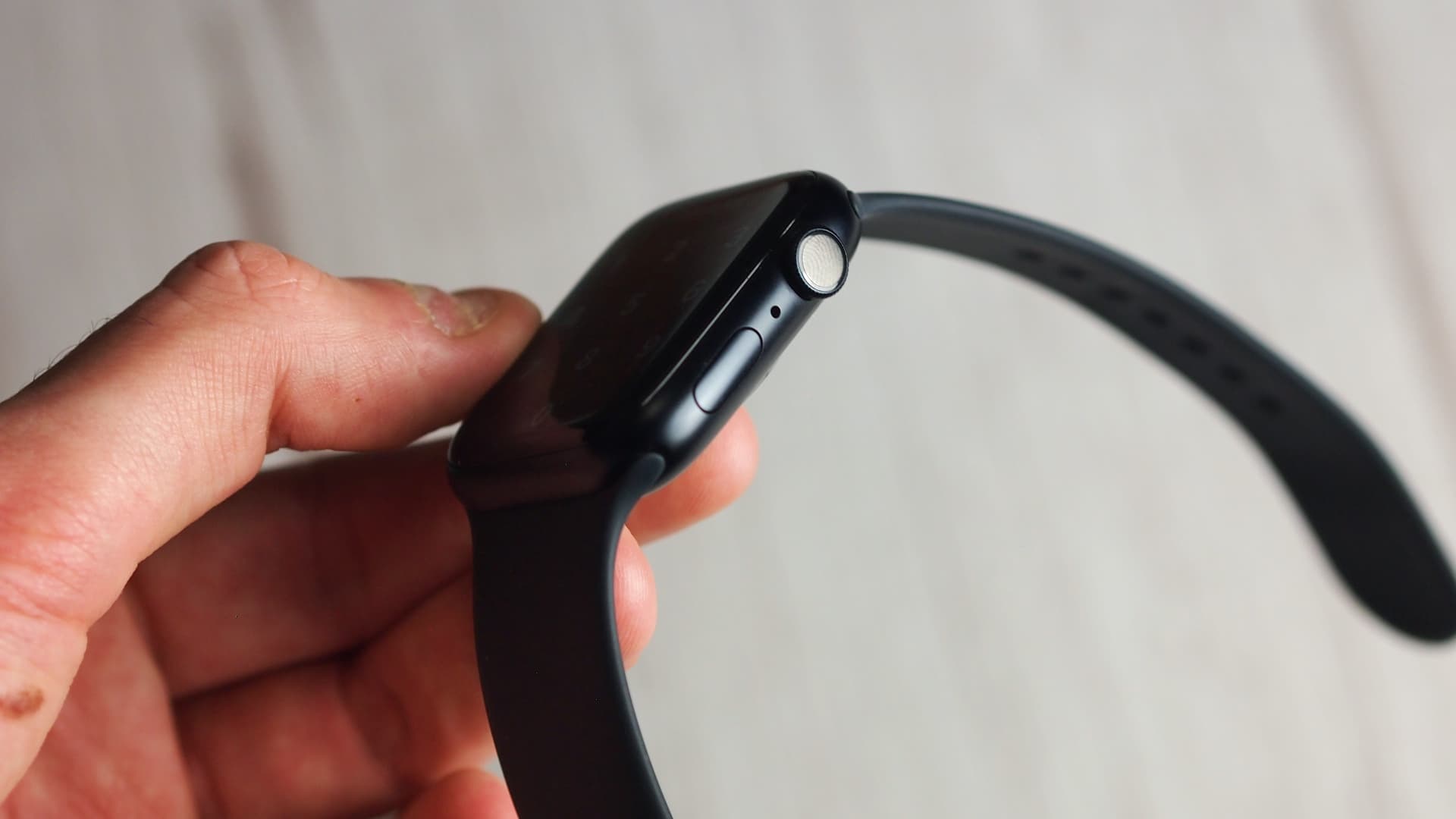 Apple Watch Series 7, recenze