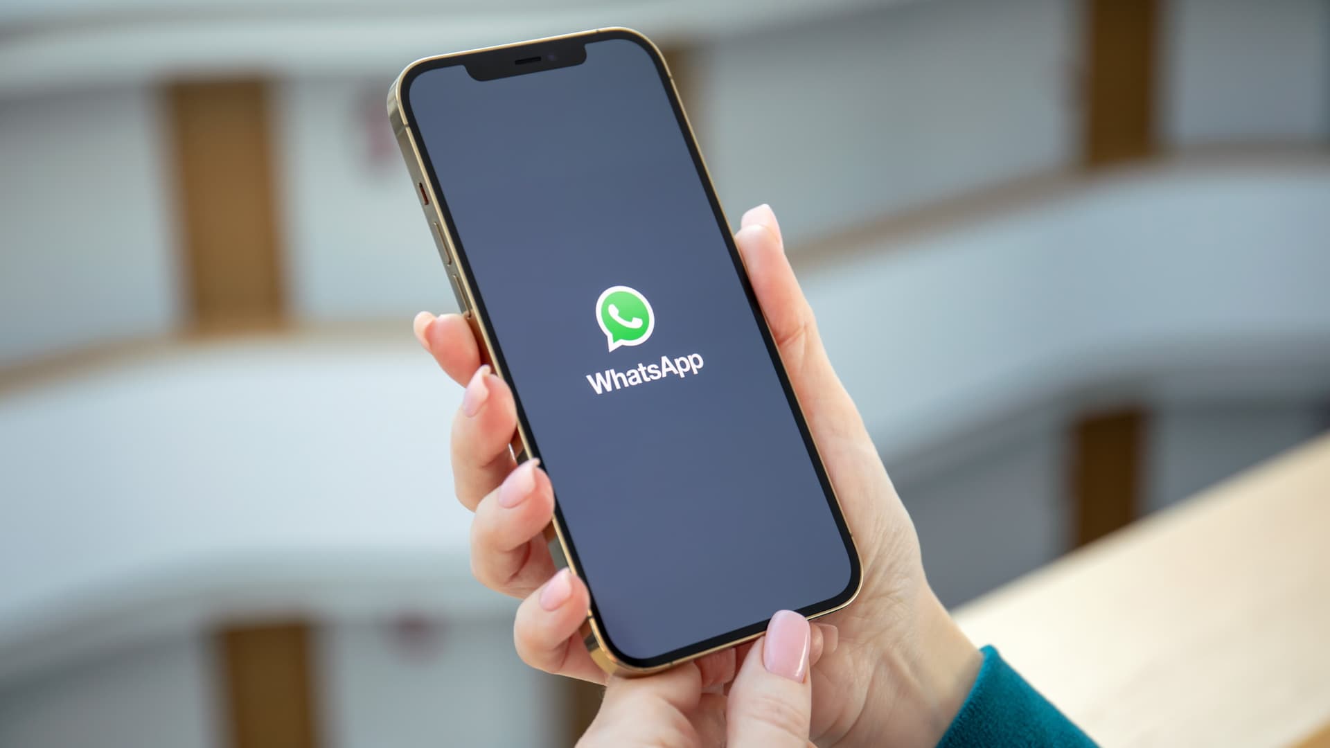 WhatsApp začíná testovat funkci, díky které přesunete chaty z Androidu na iOS