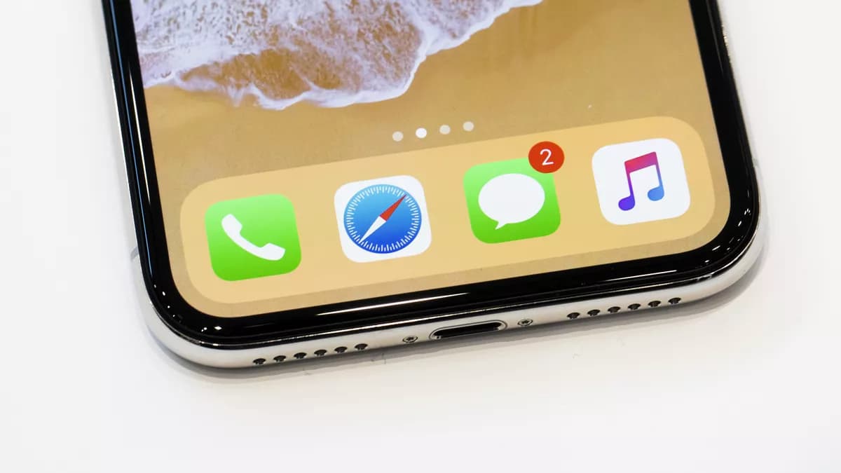 Další iPhone X s USB-C portem míří k prodeji. Tentokrát nabízí i něco navíc