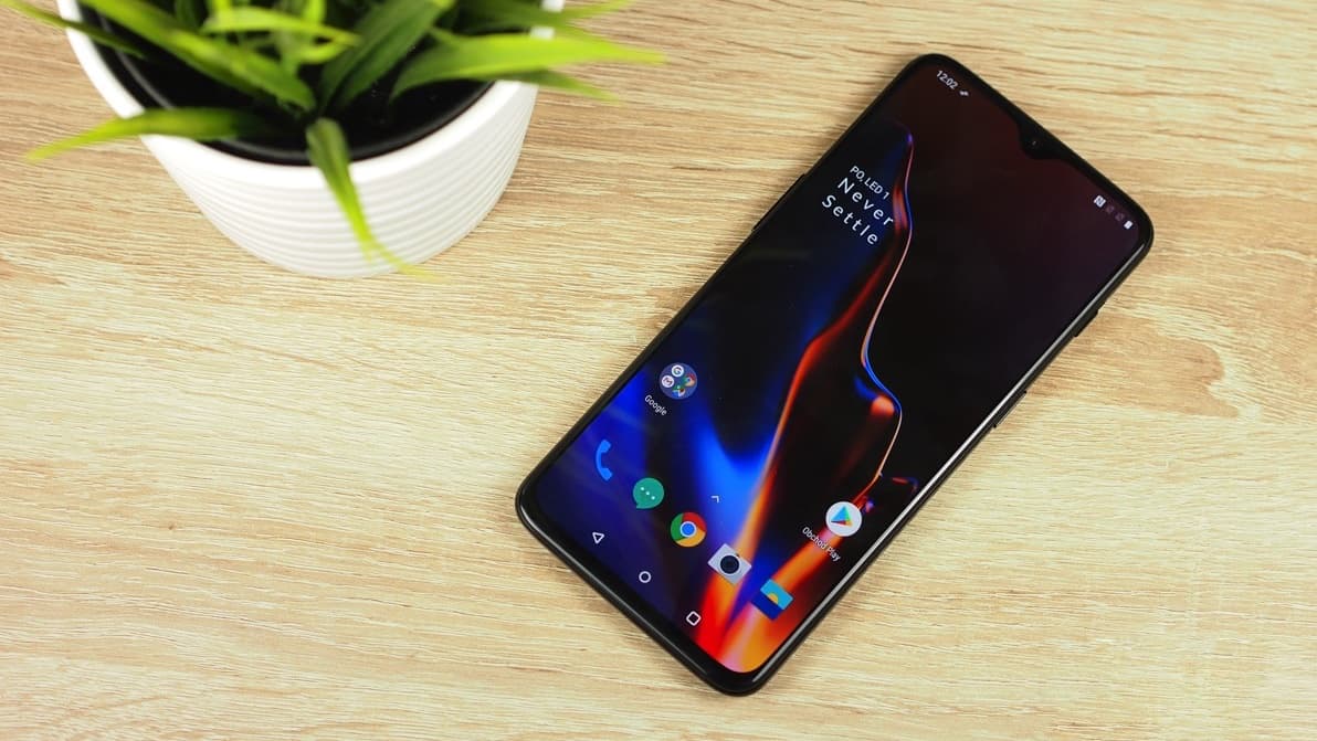 Legendy jdou do důchodu. Softwarová podpora OnePlus 6 a 6T je u konce