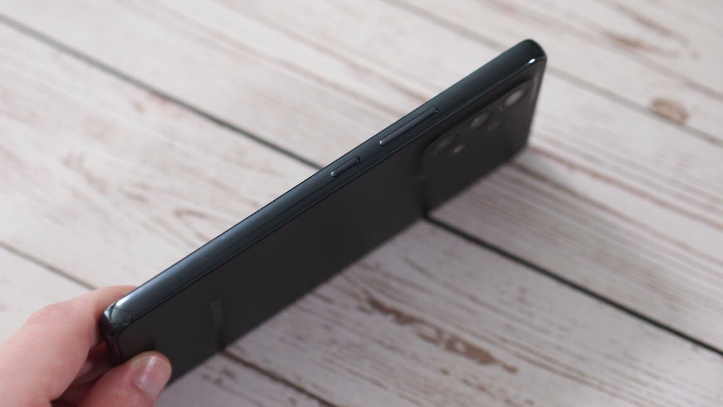 Samsung Galaxy A53 recenze