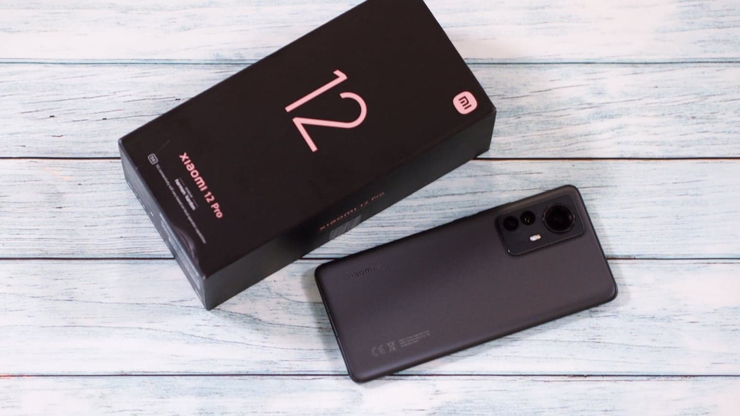 Recenze Xiaomi 12 Pro – Elitní vlajková loď ve (skoro) plné síle