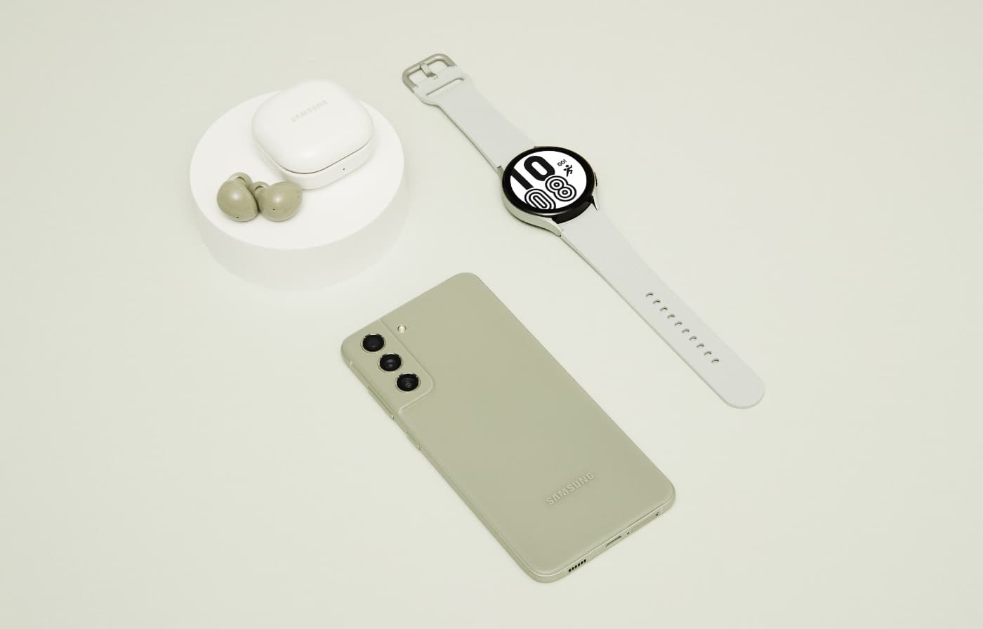 Samsung Galaxy S21 FE, Galaxy Buds, Galaxy Watch 4