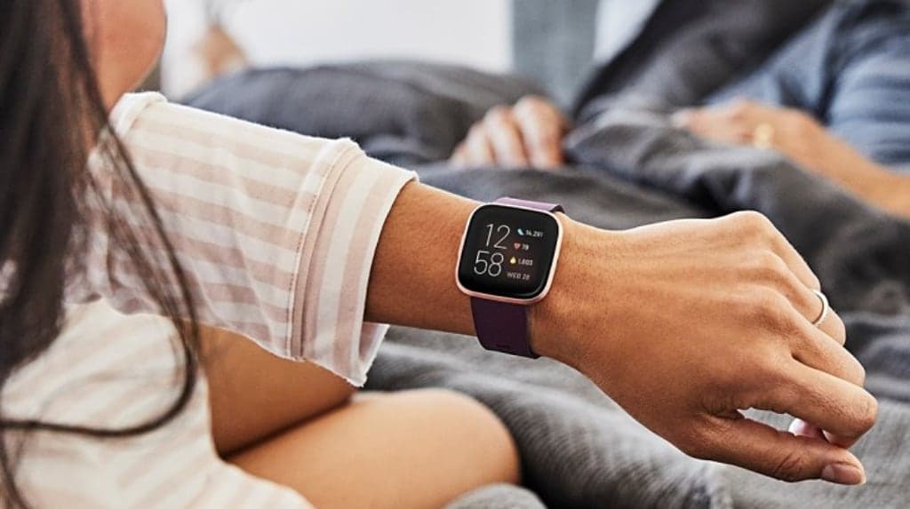 Fitbit je až po uši v problémech. V USA se na něj řítí hromadné žaloby