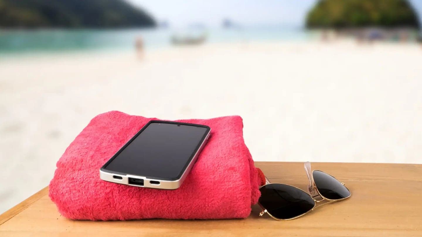 Bez roamingového balíčku se může používání mobilního internetu mimo EU prodražit