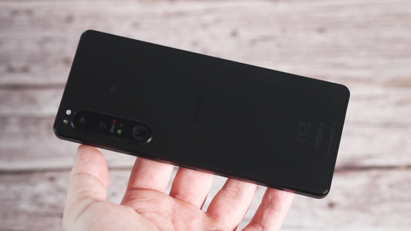 Sony Xperia 1 IV recenze