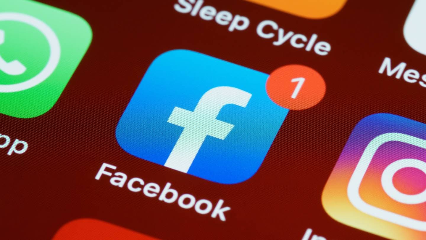 Facebook bez reklam? Apple s Zuckerbergem zvažovali zajímavý model spolupráce