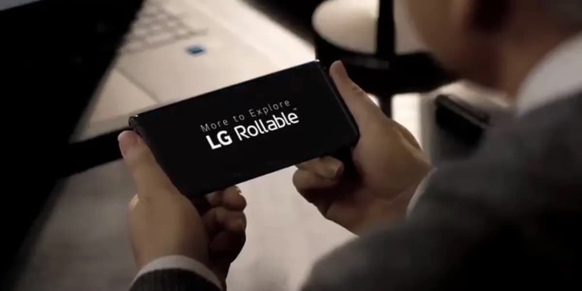 Je tohle budoucnost? Prototyp rolovacího smartphonu od LG unikl ve videu