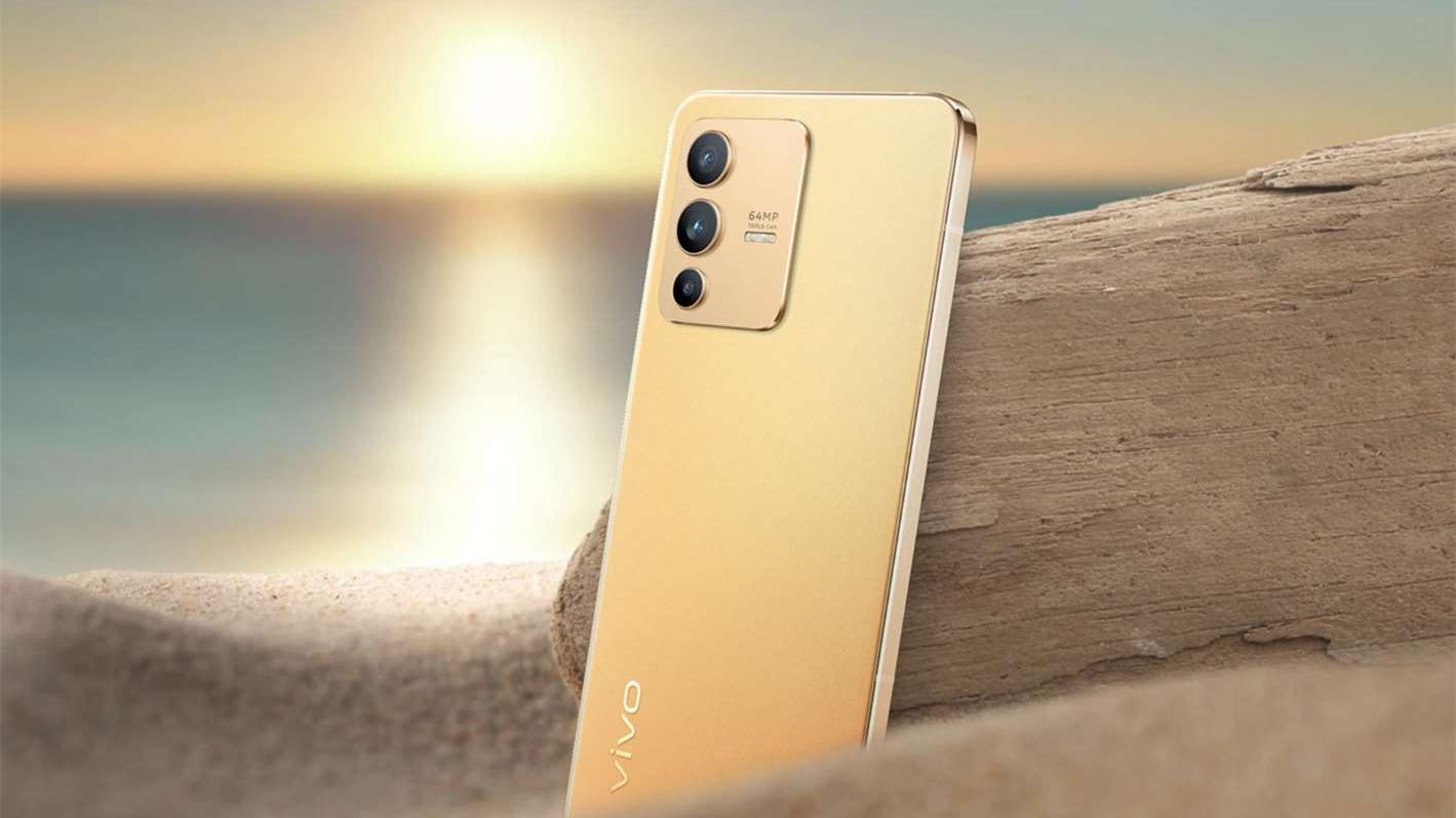 Vivo zlevňuje své telefony. O tisícovku levnější je i nejžádanější model