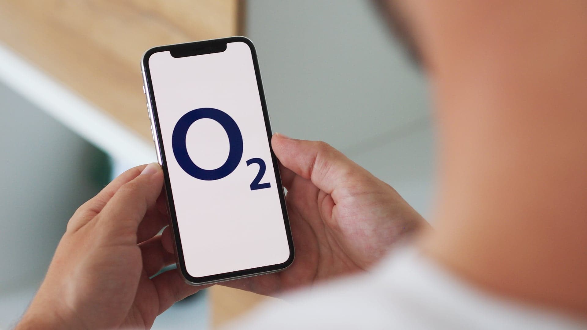 Zbrusu nové tarify od O2 nabízí neomezená data, a to „úplně zdarma“