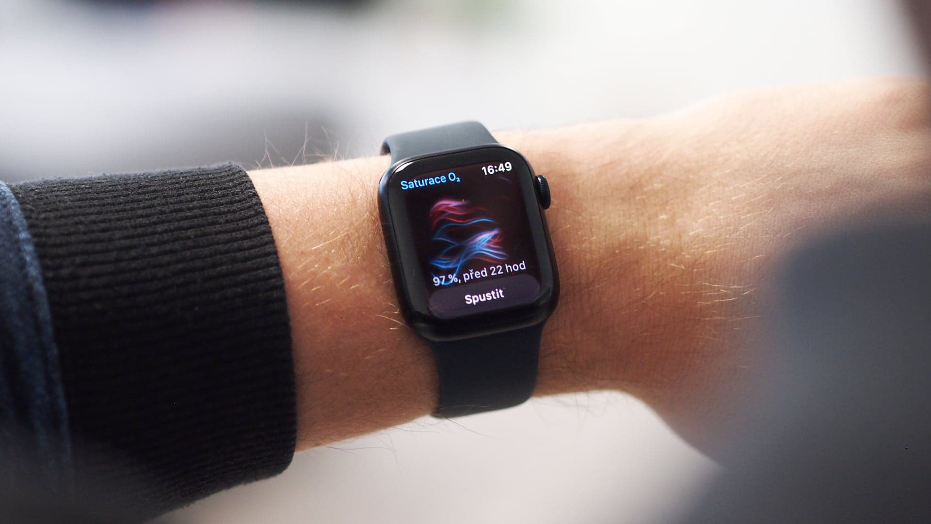 Apple Watch Series 8 recenze