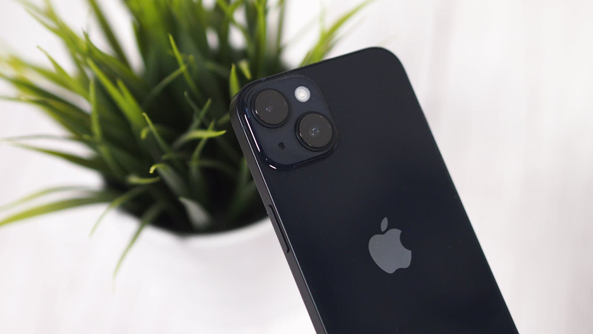 Radikální změna! Nový iPhone SE 4 projde dosud nejvýznamnější modernizací