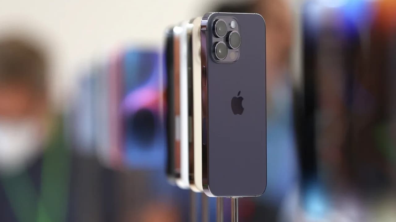 A je to tady! Apple odstartoval předobjednávky na novou řadu iPhonů 14